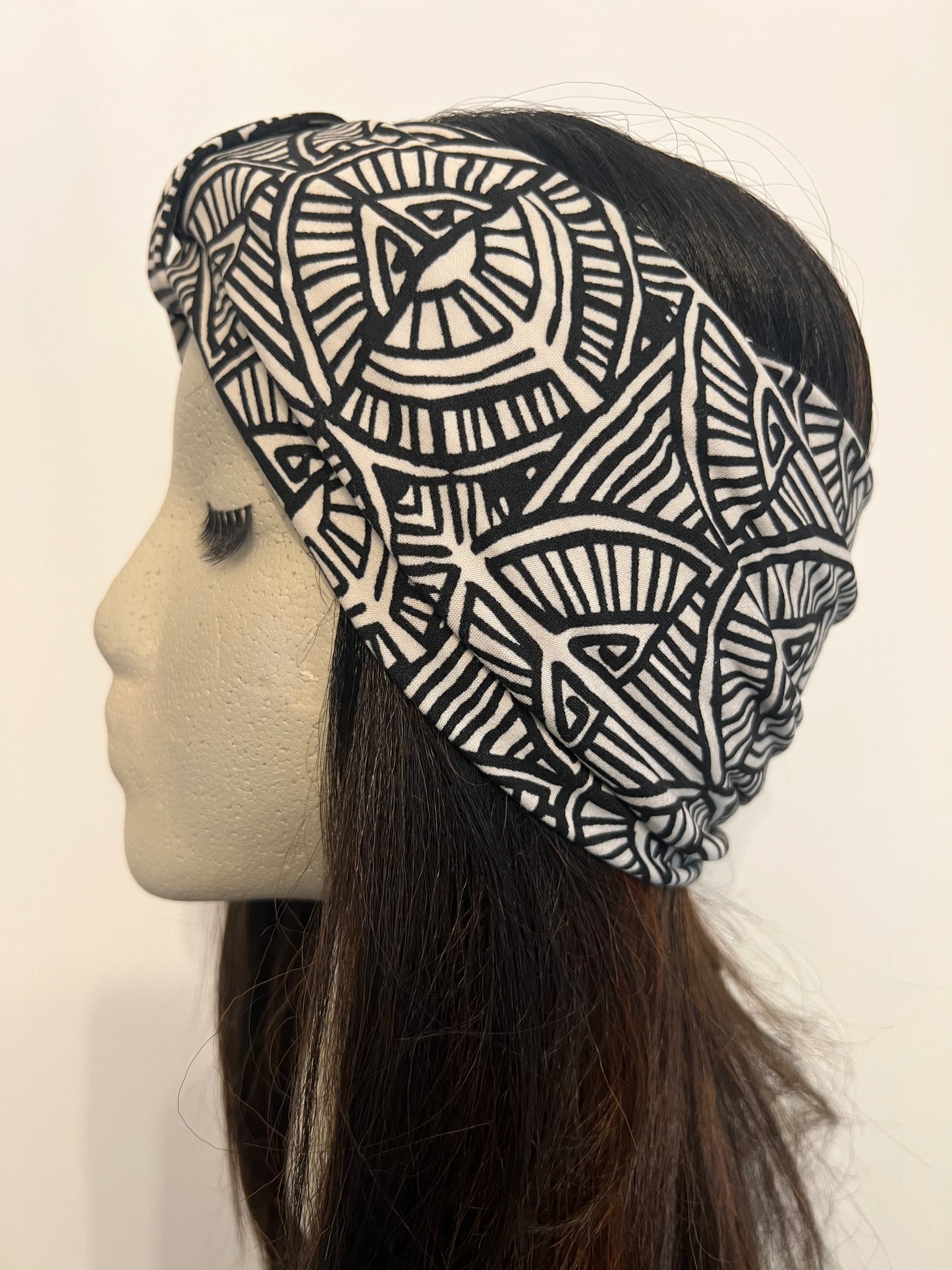 TurBAND Black Medallion