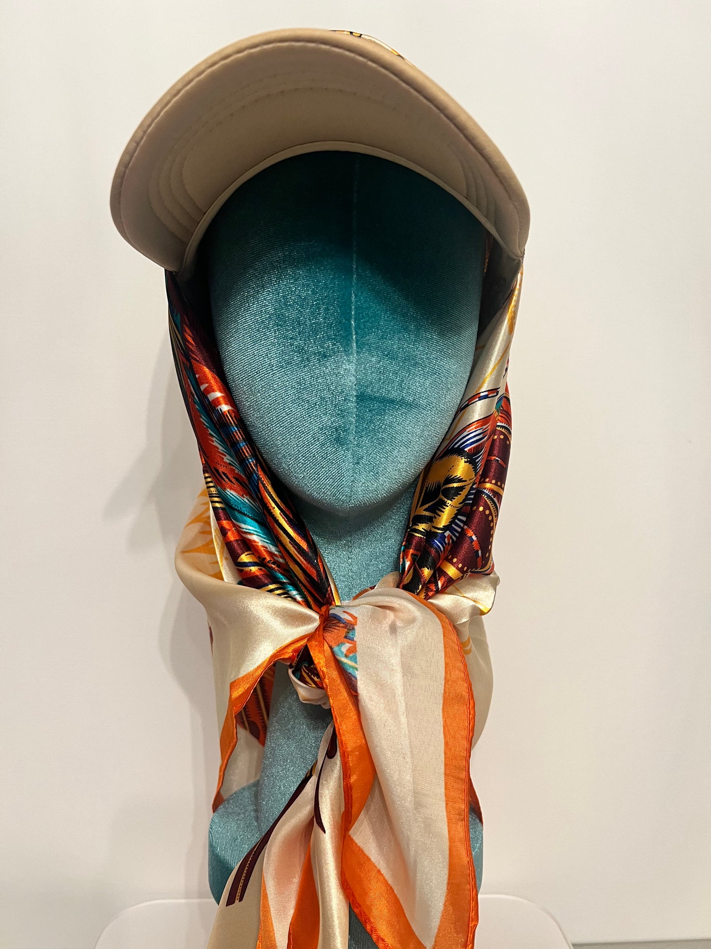 Maxinista Scarf Hat